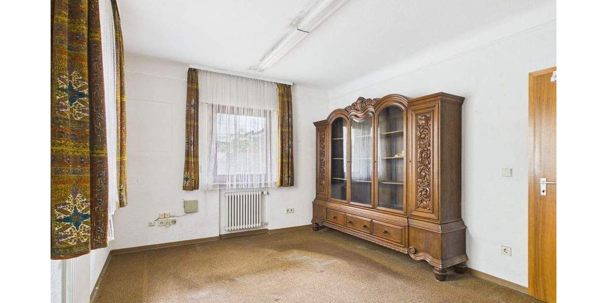 Einfamilienhaus Fellbach - 1 Zimmer, 128 m&sup2;, 545.000&euro; | Angebot:25697777