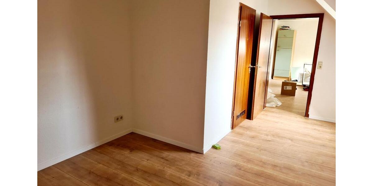 Dachgeschoßwohnung Ostfildern - 2 Zimmer, 45 m&sup2;, 730&euro; | Angebot:26454709