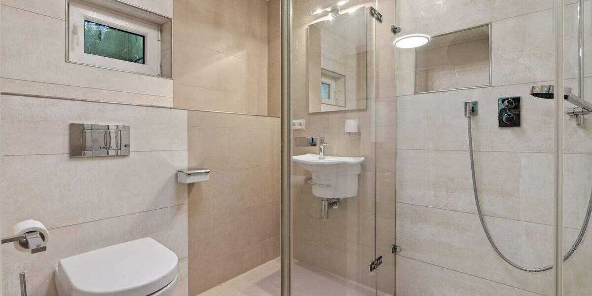 Reihenmittelhaus Stuttgart Zuffenhausen - 4 Zimmer, 132 m&sup2;, 714.000&euro; | Angebot:24738225