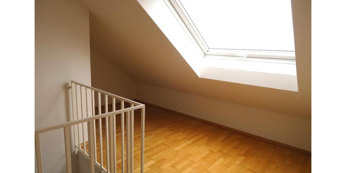 Maisonettenwohnung Schwieberdingen - 4.5 Zimmer, 130 m&sup2;, 1.350&euro; | Angebot:26311621