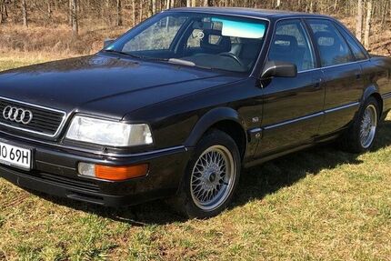 Audi V8