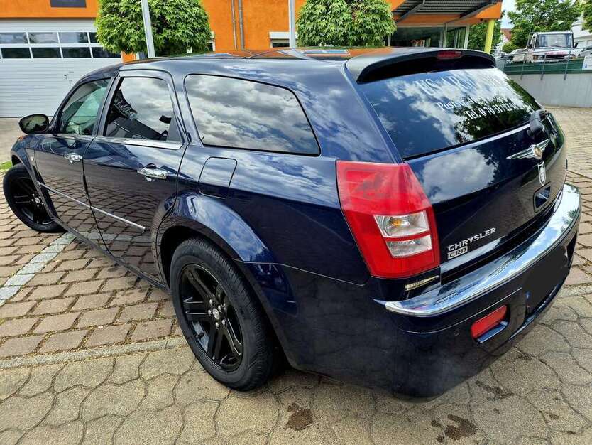 300C