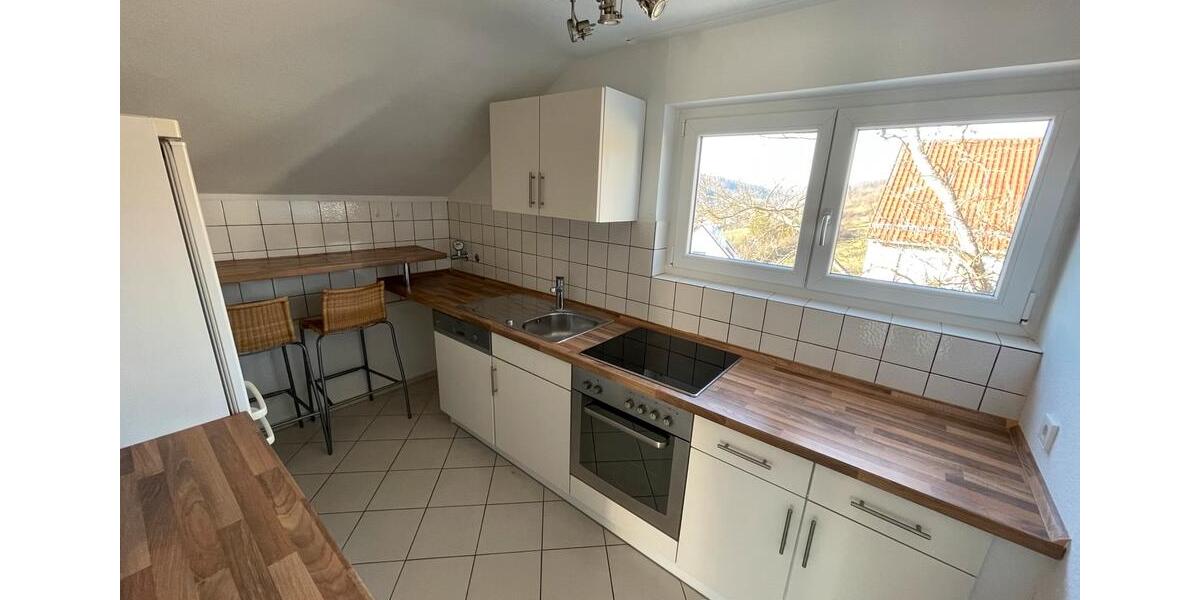 Dachgeschoßwohnung Esslingen am Neckar Hegensberg - 3 Zimmer, 79 m&sup2;, 1.150&euro; | Angebot:24787138