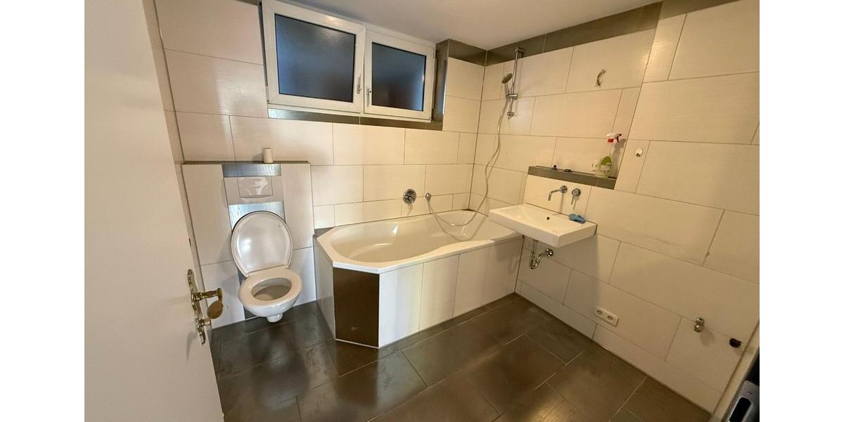 Erdgeschoßwohnung Ludwigsburg Eglosheim - 3 Zimmer, 65 m&sup2;, 1.000&euro; | Angebot:24433266