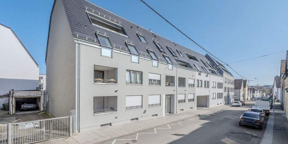 Etagenwohnung Stuttgart / Zuffenhausen Zuffenhausen - 4 Zimmer, 117 m&sup2;, 699.000&euro; | Angebot:25704192
