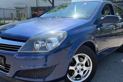 Opel Astra 150.000 km 2.990 € MÖGLINGEN 71696