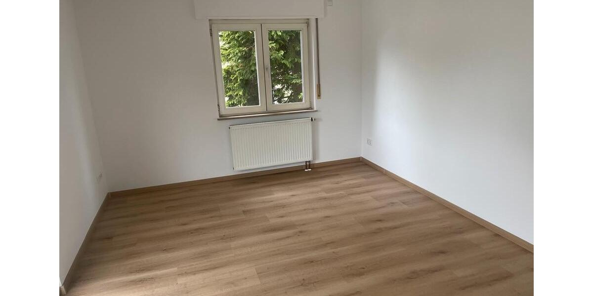 Erdgeschoßwohnung Ditzingen - 3 Zimmer, 70 m&sup2;, 1.200&euro; | Angebot:26404854