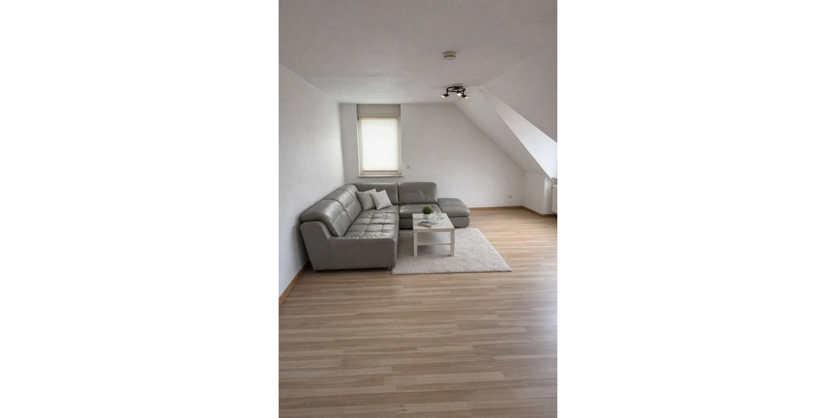 Dachgeschoßwohnung Esslingen am Neckar Oberesslingen - 1.5 Zimmer, 46 m&sup2;, 640&euro; | Angebot:24819026