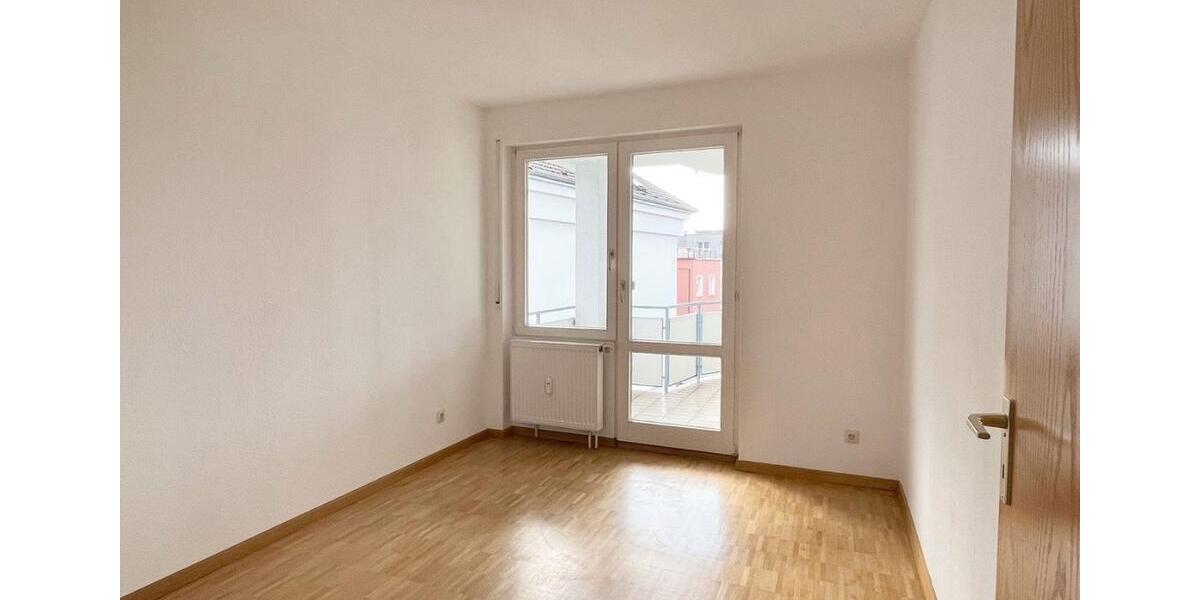 Etagenwohnung Metzingen - 3.5 Zimmer, 90 m&sup2;, 1.260&euro; | Angebot:26003060