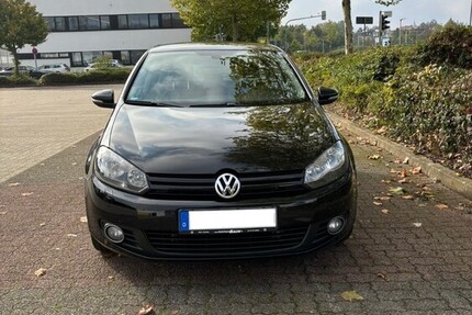 VW Golf 101.937 km 7.500 € Leinfelden-Echterdingen 70771