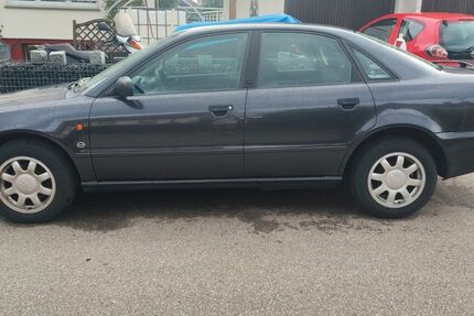 Audi A4 219.000 km 2.499 &euro; Tiefenbronn 75233