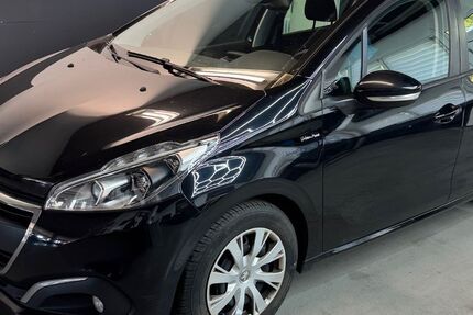 Peugeot 208 126.000 km 5.400 &euro; Möglingen 71696
