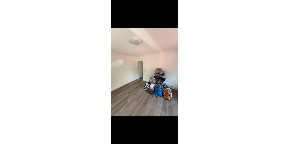 Etagenwohnung Reutlingen Altenburg - 2 Zimmer, 65 m&sup2;, 850&euro; | Angebot:27577623
