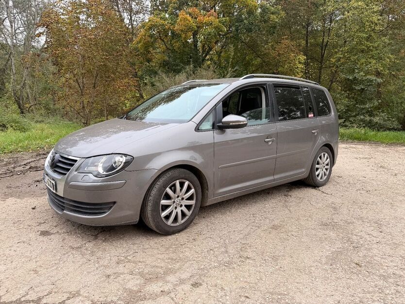 VW Touran 340.500 km 2.990 € Neuhausen 73765