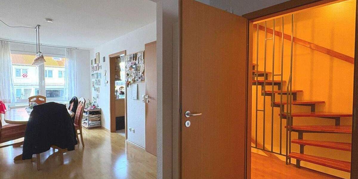 Reihenmittelhaus Stuttgart Vaihingen - 6 Zimmer, 150 m&sup2;, 729.000&euro; | Angebot:24836482