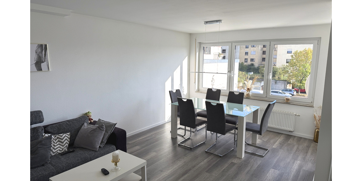 Einziehen & Wohlfühlen – 3,5-Zimmer-Dachgeschosswohnung mit Balkon und Garage - Dachgeschoßwohnung Altbach | Angebot:27581532