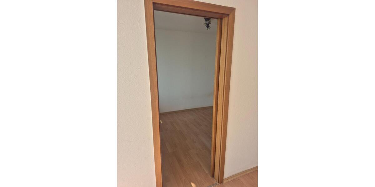 Etagenwohnung Leonberg - 1.5 Zimmer, 48 m&sup2;, 189.000&euro; | Angebot:25907056