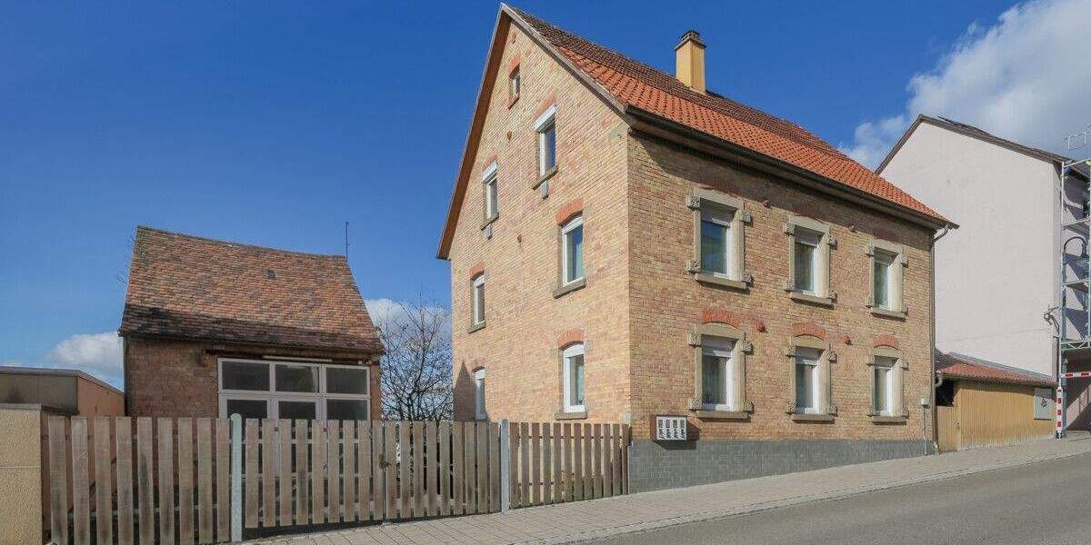 Mehrfamilienhaus, Wohnhaus Mühlacker - 9 Zimmer, 189 m&sup2;, 540.000&euro; | Angebot:24860329