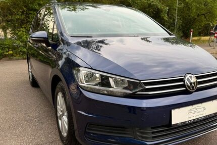 VW Touran 183.330 km 12.499 &euro; Stuttgart 70469