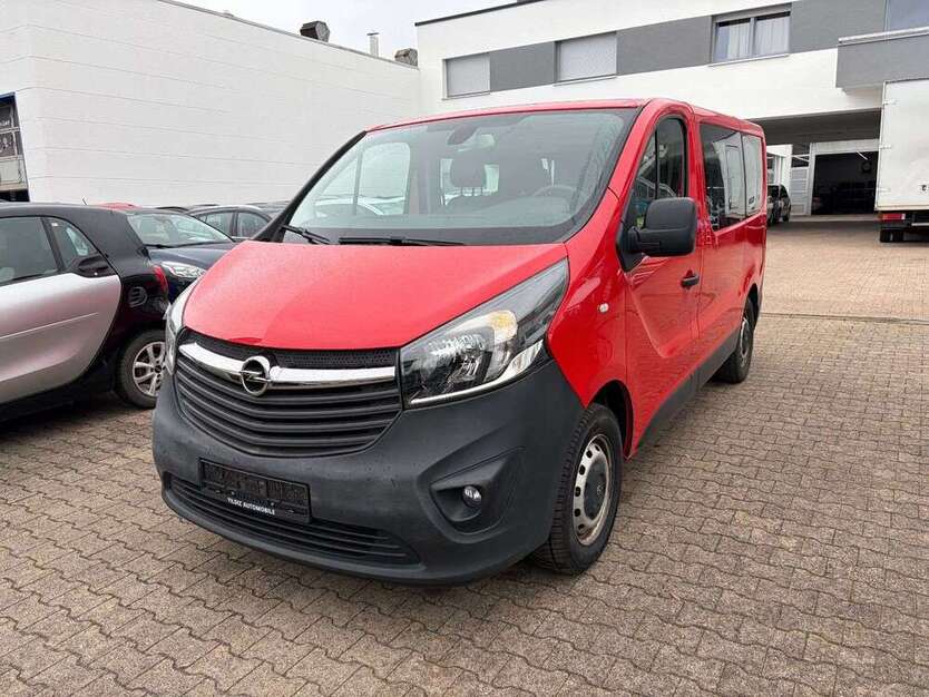 Opel Vivaro 104.685 km 16.995 € Stuttgart 70597