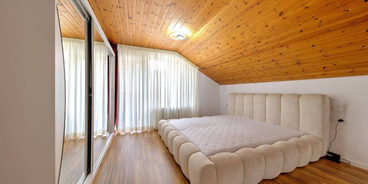 Doppelhaushälfte Böblingen - 6 Zimmer, 209 m&sup2;, 795.000&euro; | Angebot:26643502