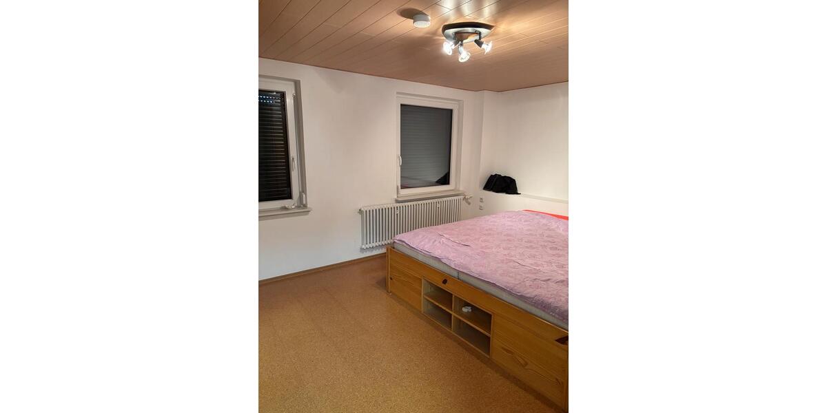 Reihenhaus Reutlingen Orschel-Hagen - 5 Zimmer, 176 m&sup2;, 1.500&euro; | Angebot:24453091