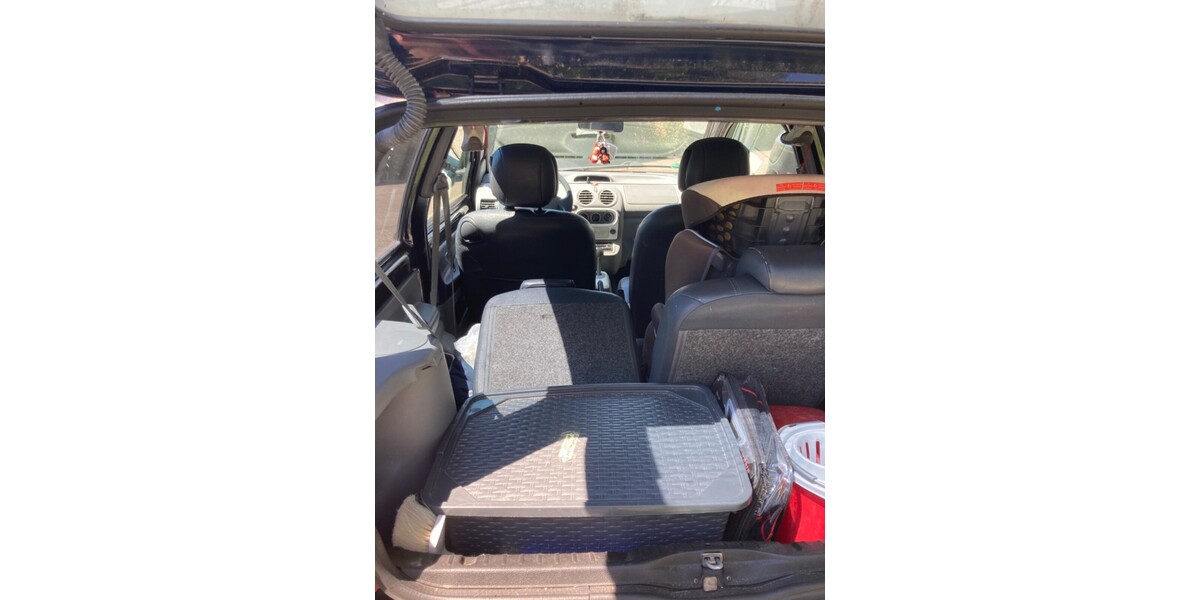 Renault Twingo 148.000 km 1.800 &euro; Ditzingen 71254