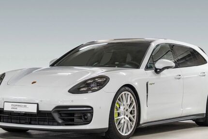 Porsche Panamera 16.900 km 96.800 € Stuttgart 70469