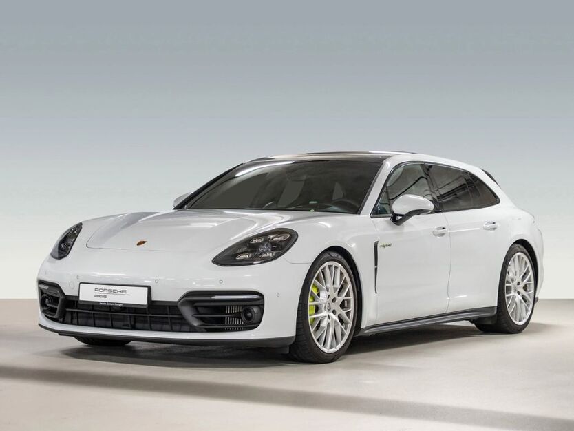 Porsche Panamera 16.900 km 96.800 € Stuttgart 70469