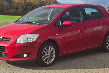 Toyota Auris 152.000 km 2.950 € Wiernsheim 75446