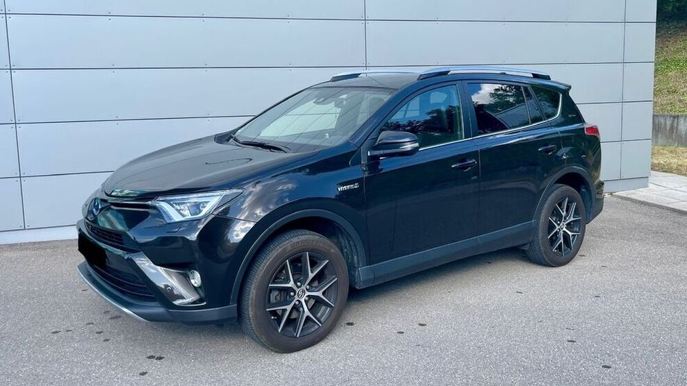 RAV 4