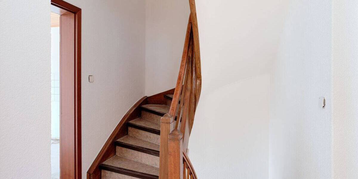 Mehrfamilienhaus, Wohnhaus Unterensingen - 6 Zimmer, 481 m&sup2;, 579.000&euro; | Angebot:26893234