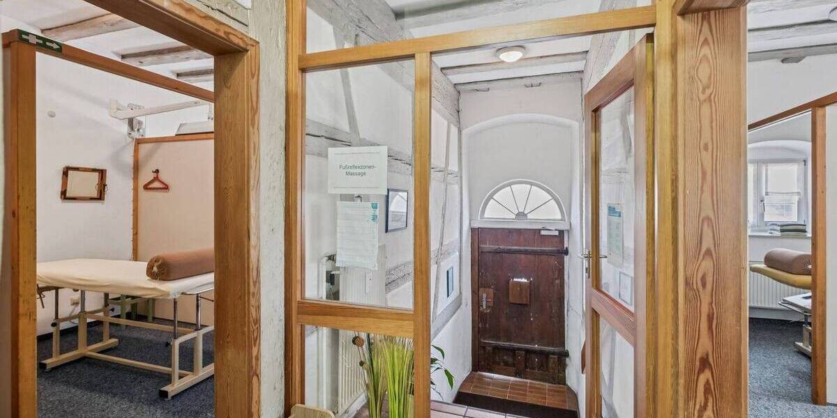 Etagenwohnung Ludwigsburg Oßweil - 3 Zimmer, 100 m&sup2;, 299.000&euro; | Angebot:24113627