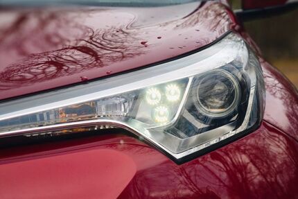 Toyota C-HR 97.500 km 13.700 &euro; Kornwestheim 70806