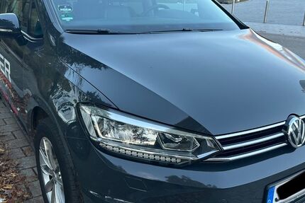 VW Touran 360.000 km 9.900 € Stuttgart 70437