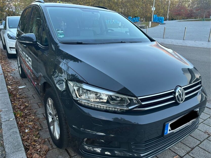 VW Touran 360.000 km 9.900 € Stuttgart 70437