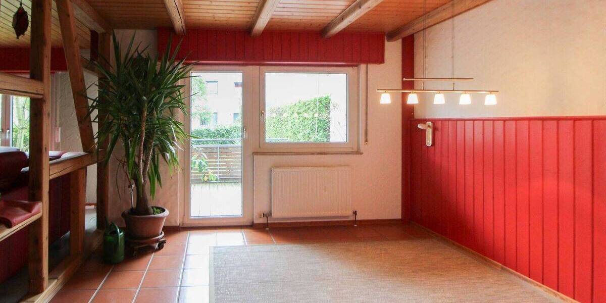 Reihenmittelhaus Stuttgart Steckfeld - 9 Zimmer, 208 m&sup2;, 765.000&euro; | Angebot:26673990