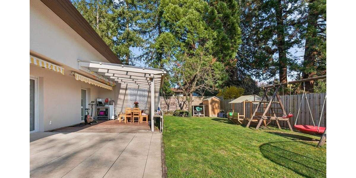 Mehrfamilienhaus, Wohnhaus Pforzheim Südoststadt - 8 Zimmer, 221 m&sup2;, 899.000&euro; | Angebot:25909413