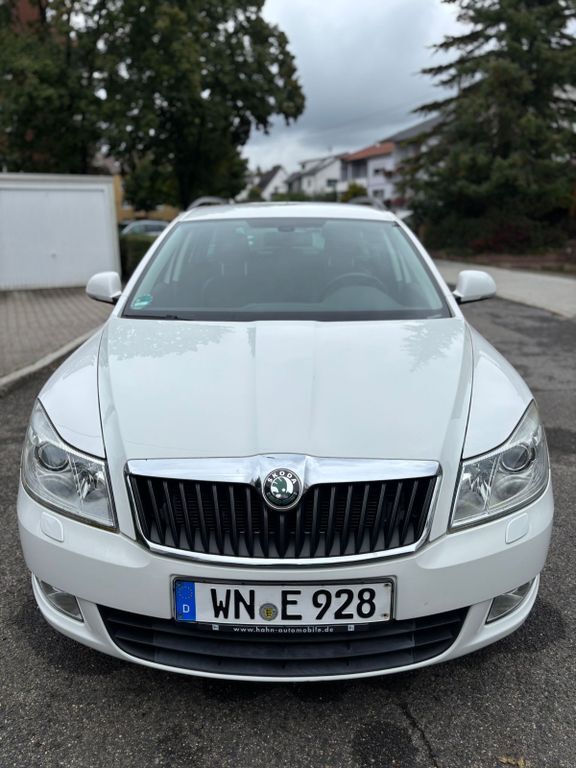 Skoda Octavia 236.823 km 4.900 € Fellbach 70736