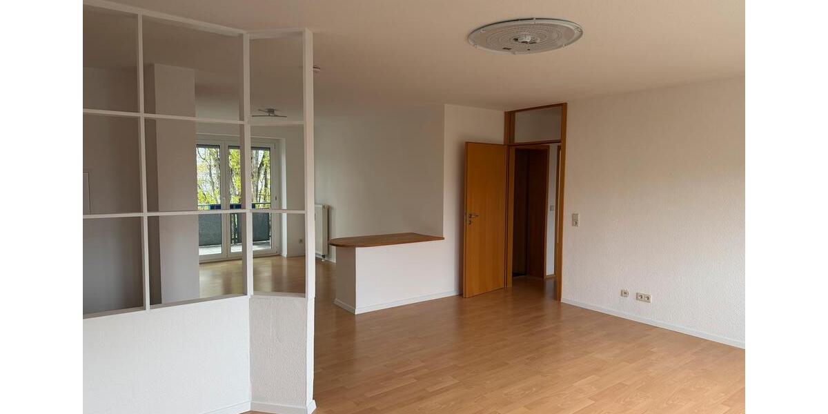 Etagenwohnung Kornwestheim - 3.5 Zimmer, 83 m&sup2;, 1.500&euro; | Angebot:26406575