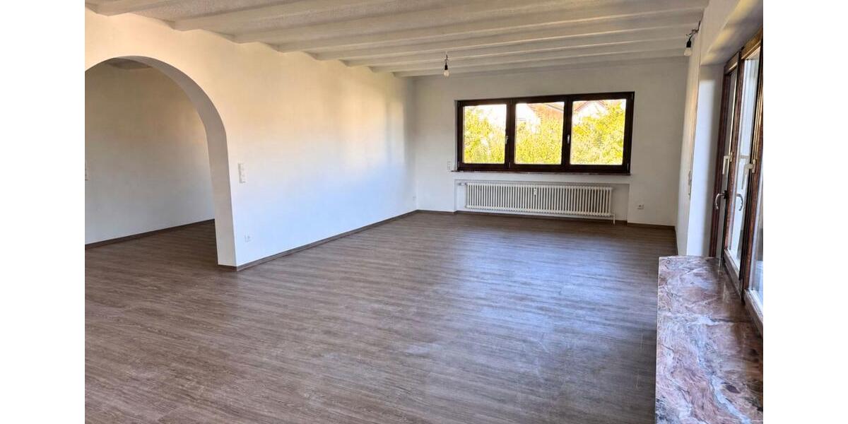 Etagenwohnung Pliezhausen - 4 Zimmer, 109 m&sup2;, 1.380&euro; | Angebot:26423371