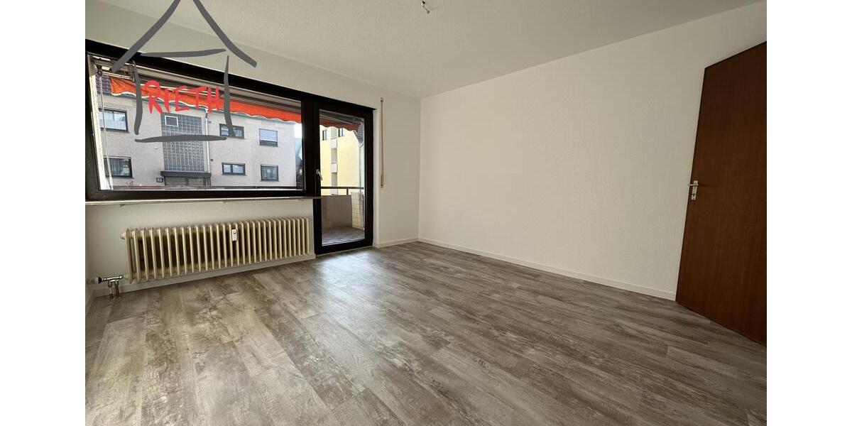 Erdgeschoßwohnung Ludwigsburg Eglosheim - 3.5 Zimmer, 98 m&sup2;, 1.200&euro; | Angebot:24674111
