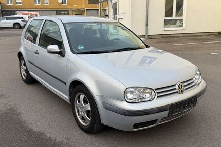 VW Golf 125.000 km 2.900 &euro; Möglingen 71696