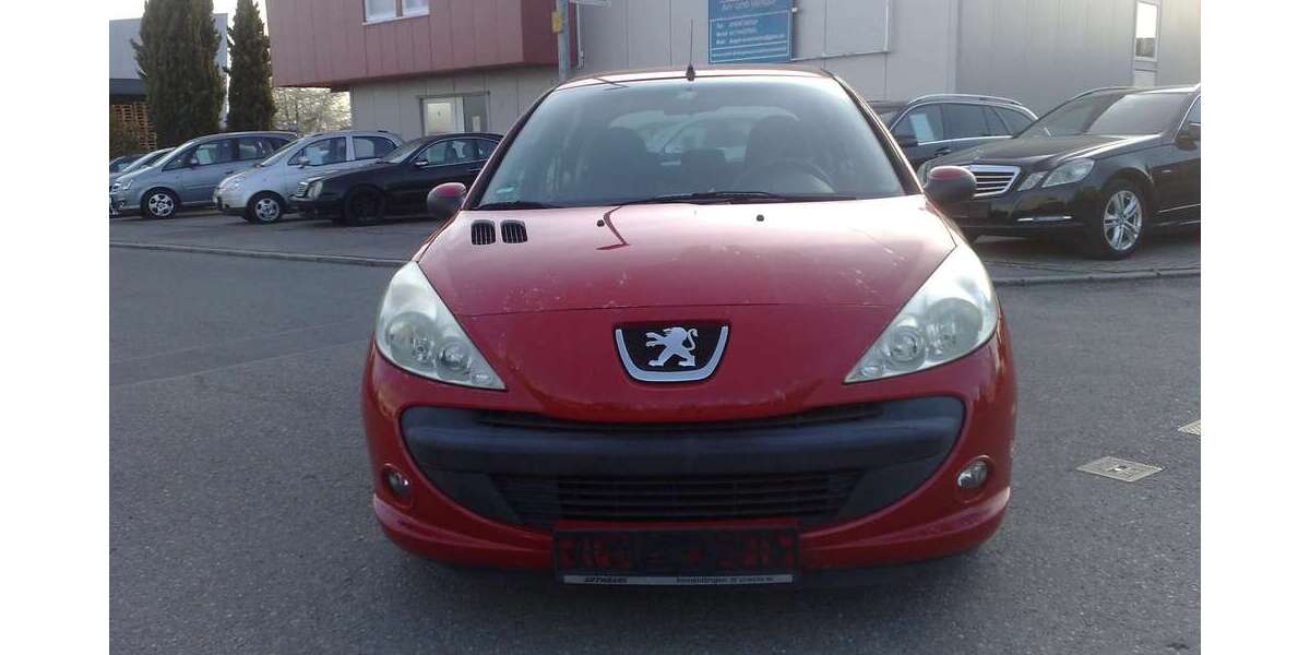 Peugeot 206 118.000 km 1.950 &euro; Schönaich 71101