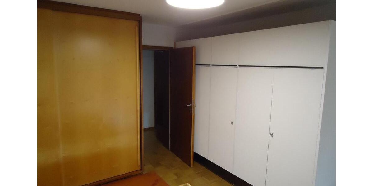 4,5 Zimmer Wohnung möbliert auf Zeitmietvertragsbasis (3 Jahre) 4 zimmer