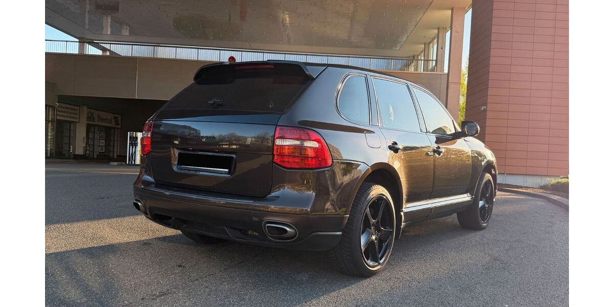 Porsche Cayenne 149.000 km 16.999 &euro; Stuttgart 70180