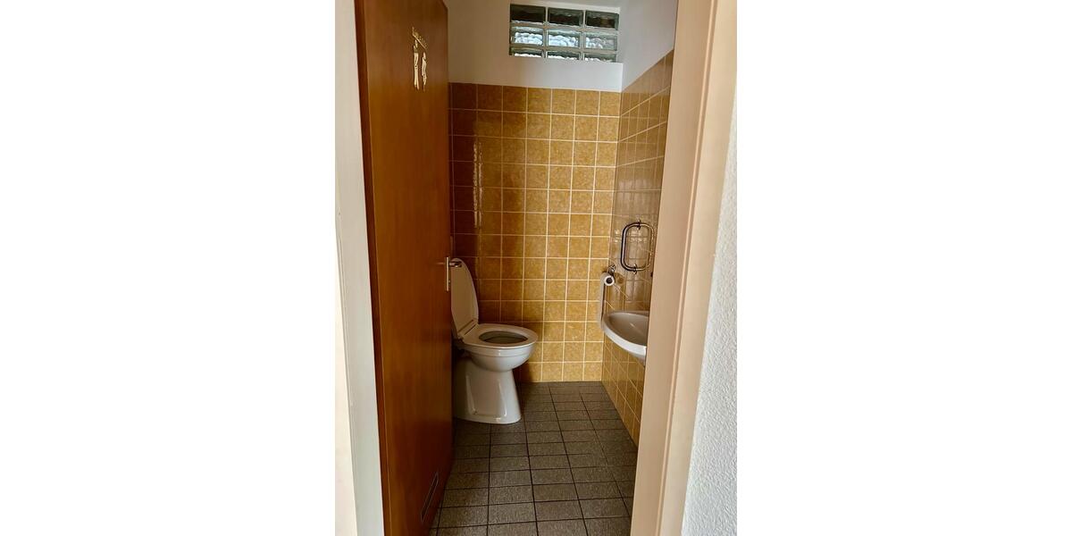 Erdgeschoßwohnung Calw - 4 Zimmer, 147 m&sup2;, 1.176&euro; | Angebot:26136041