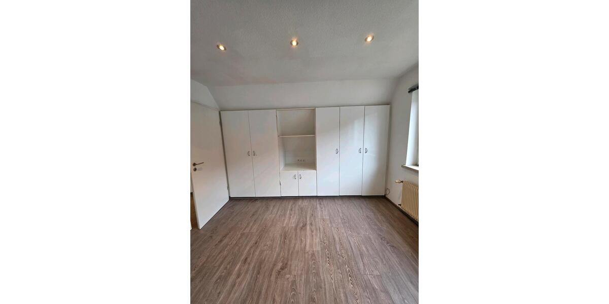 Etagenwohnung Rottenburg am Neckar - 2 Zimmer, 45 m&sup2;, 625&euro; | Angebot:25982341
