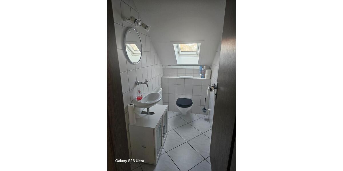 Dachgeschoßwohnung Gärtringen - 3 Zimmer, 70 m&sup2;, 1.250&euro; | Angebot:25342628