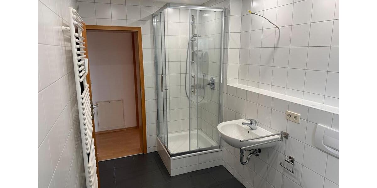 Etagenwohnung Kornwestheim - 3.5 Zimmer, 83 m&sup2;, 1.500&euro; | Angebot:26406575